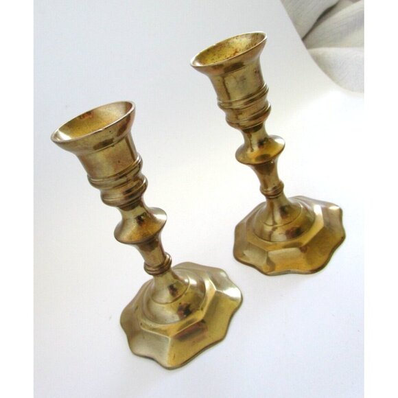 Vintage Brass Candlestick Holders - Set of 2 -Scalloped Design Bases - 5" Height - Picture 2 of 14